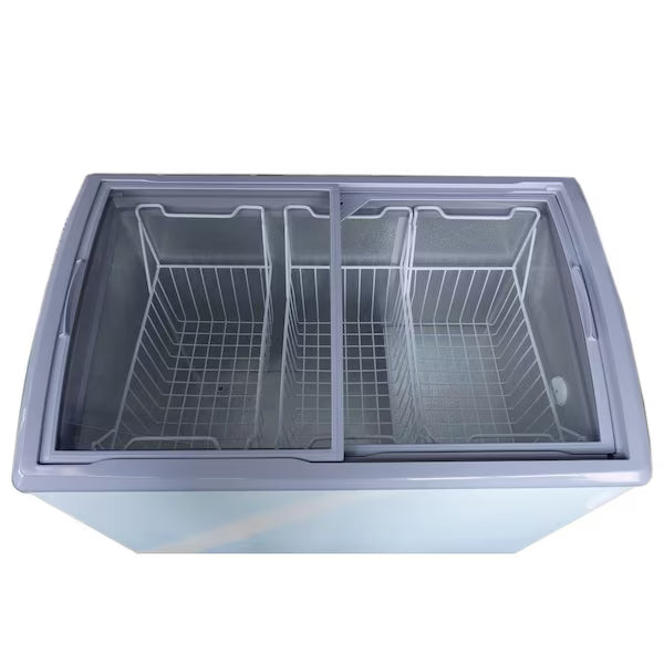 Congelador horizontal de exhibición Premium Levella® de 7,4 pies cúbicos, color blanco.